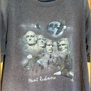 vintage Mount Rushmore t-shirt